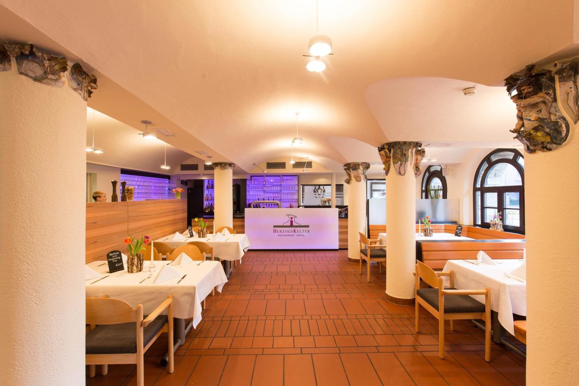 Herzogskelter Restaurant Hotel Güglingen Exterior foto